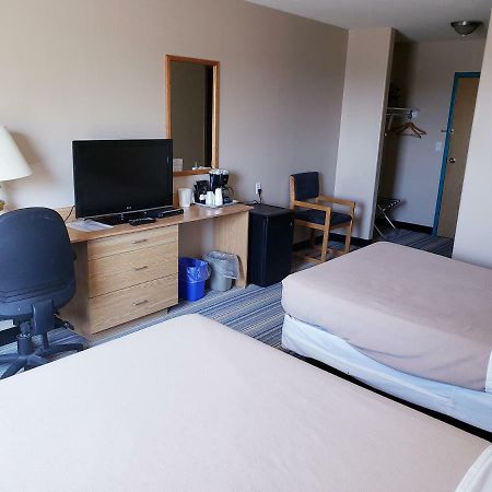Travel-Inn Resort & Campground サスカトゥーン エクステリア 写真