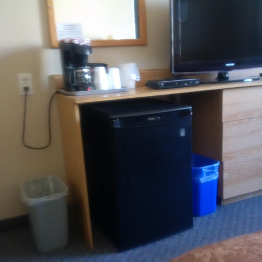 Travel-Inn Resort & Campground サスカトゥーン エクステリア 写真