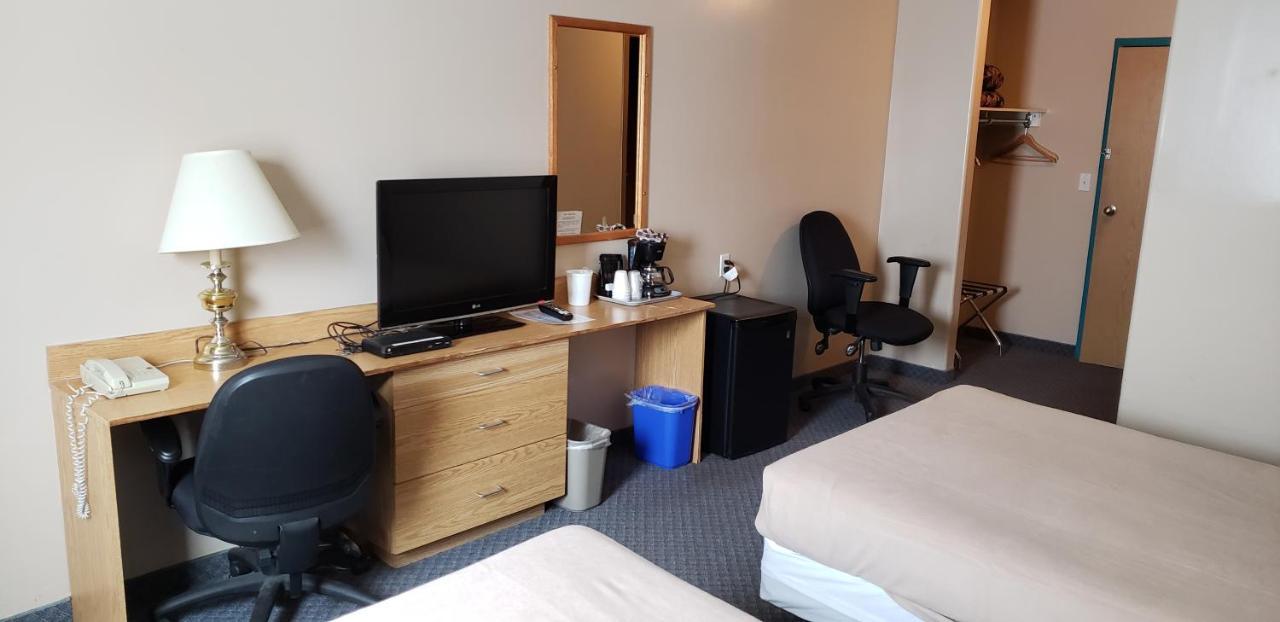 Travel-Inn Resort & Campground サスカトゥーン エクステリア 写真
